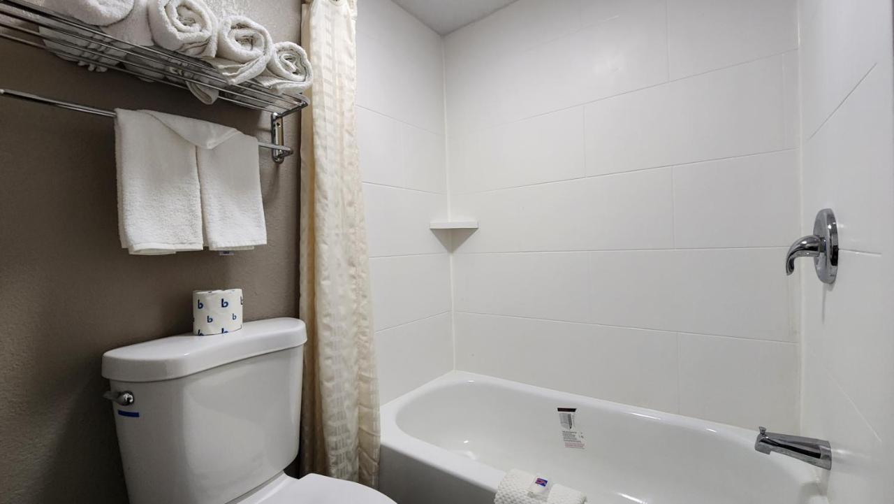 Hotel 6 Oh - Osu North Columbus