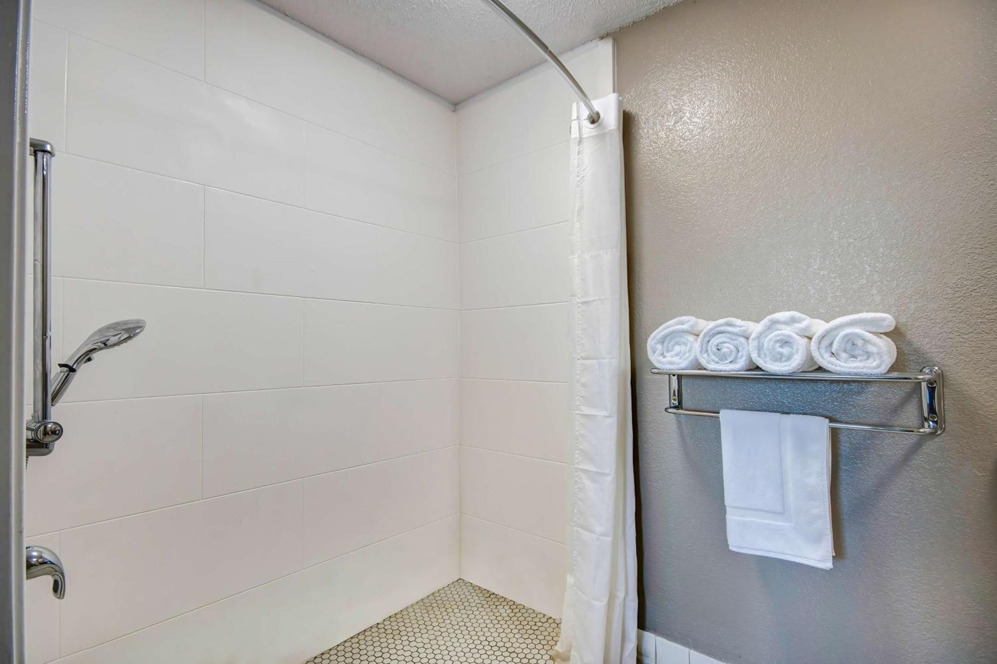 6 Oh - Osu North Hotel Columbus