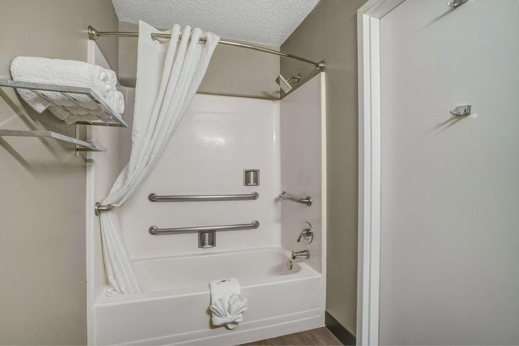 6 Oh - Osu North Hotel Columbus